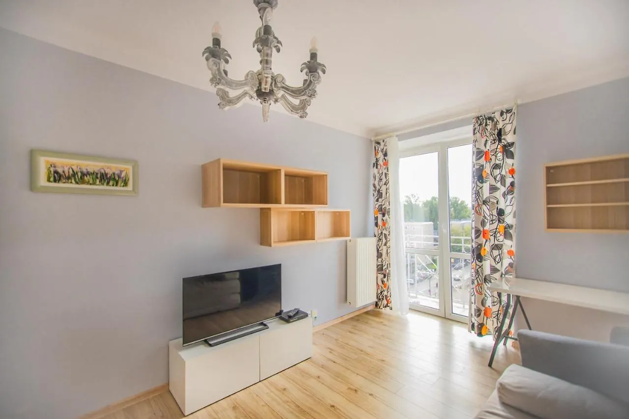 Large Flat. Great View. City Center. Warsaw